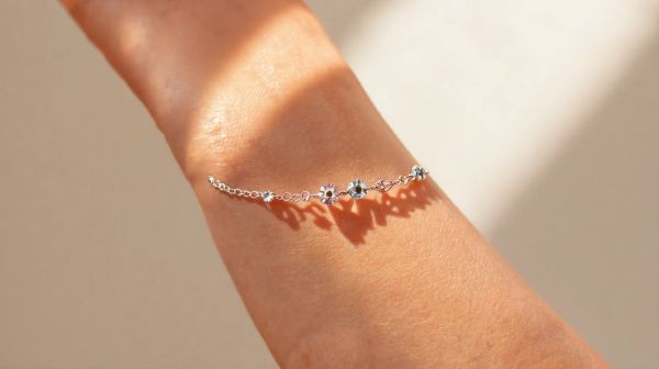 Top 5 bracelets en argent personnalisés pour femme à adopter
